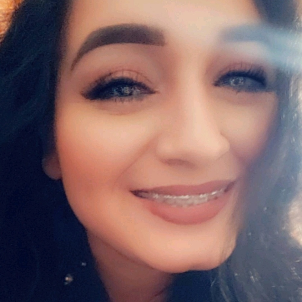 Meet your Posher, Karina